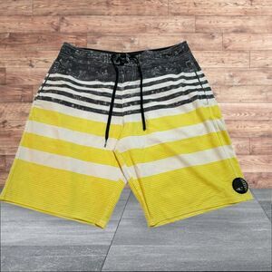 MENS ONEILL BOARD SHORTS 34
